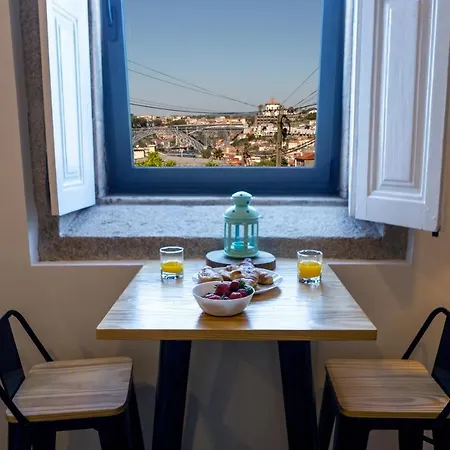 Blue River Apartment